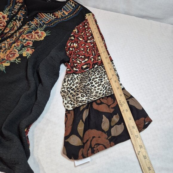 Calessa Women's Tunic Size 2X Floral Embroidered Top Black Animal Print (53) - Picture 6 of 10